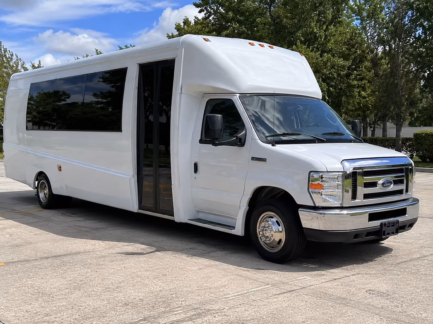 elizabeth prom quinceanera party bus rentals